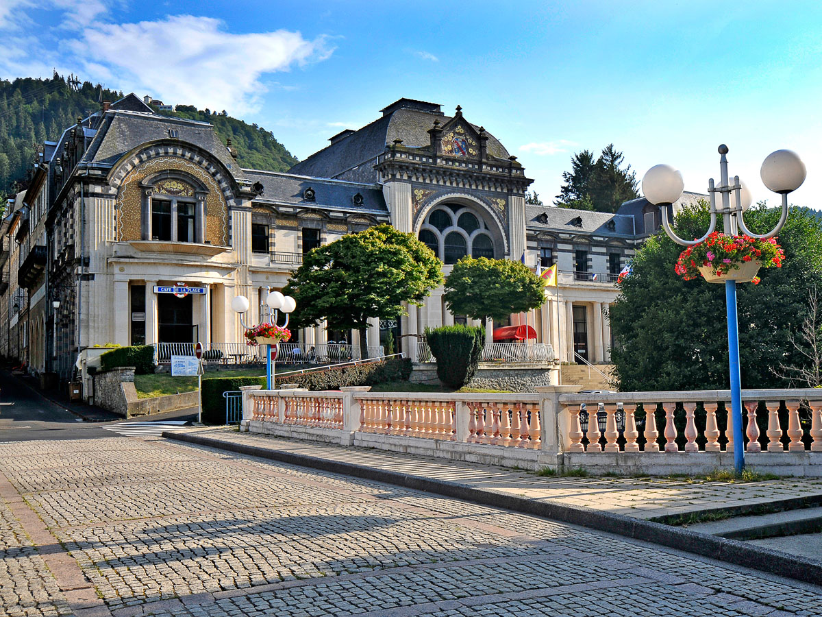 Façade réelle du Casino de La Bourboule